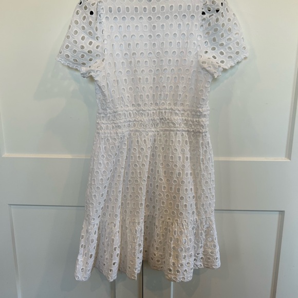 Quince Organic Cotton Eyelet Mini Tiered Dress Pockets White M NWT - Picture 2 of 5